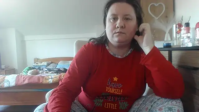 Snapshot of ReifeVenna chatting on 02/10/25, 07:15 ReifeVenna online show from 02/10/25, 07:15