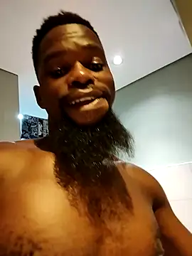 Snapshot of Chocolate_factory_man chatting on 01/12/25, 01:32 Chocolate factory man online show from 01/12/25, 01:32