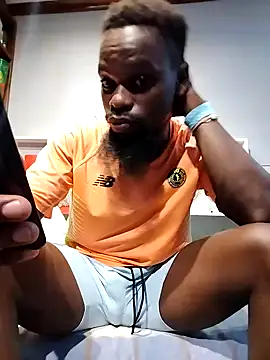 Snapshot of Chocolate_factory_man chatting on 01/14/25, 07:21 Chocolate factory man online show from 01/14/25, 07:21