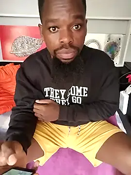 Snapshot of Chocolate_factory_man chatting on 01/23/25, 06:49 Chocolate factory man online show from 01/23/25, 06:49