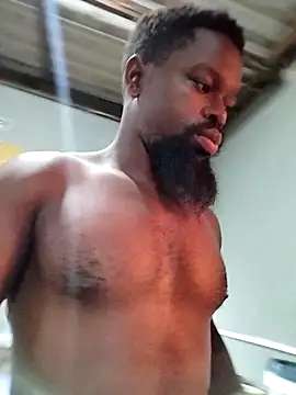 Snapshot of Chocolate_factory_man chatting on 10/31/25, 03:18 Chocolate factory man online show from 10/31/25, 03:18