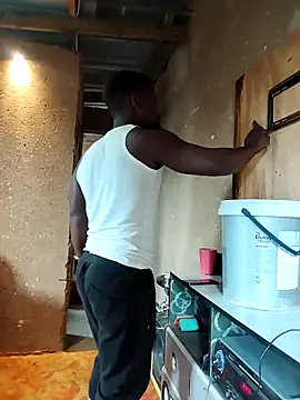 Snapshot of Chocolate_factory_man chatting on 11/24/25, 08:03 Chocolate factory man online show from 11/24/25, 08:03