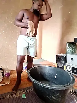 Snapshot of Chocolate_factory_man chatting on 01/10/26, 09:55 Chocolate factory man online show from 01/10/26, 09:55