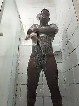 Snapshot of Chocolate_factory_man chatting on 01/17/26, 07:35 Chocolate factory man online show from 01/17/26, 07:35