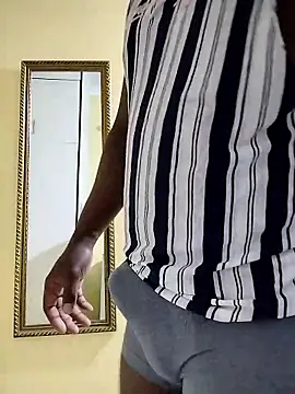 Snapshot of Chocolate_factory_man chatting on 01/31/26, 11:58 Chocolate factory man online show from 01/31/26, 11:58