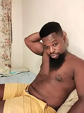 Snapshot of Chocolate_factory_man chatting on 02/17/26, 07:31 Chocolate factory man online show from 02/17/26, 07:31