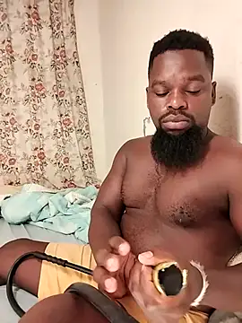 Snapshot of Chocolate_factory_man chatting on 02/19/26, 02:29 Chocolate factory man online show from 02/19/26, 02:29