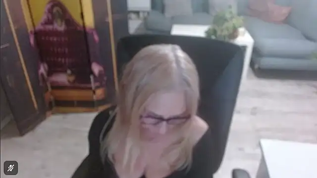 sofia xkiss online show from 02/05/26, 02:54