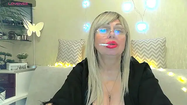Snapshot of SusieNoreen chatting on 01/29/25, 07:46 SusieNoreen online show from 01/29/25, 07:46