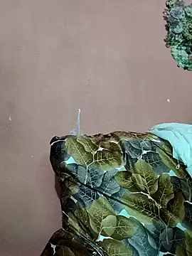 Snapshot of Indian_Carolina chatting on 02/27/25, 08:17 Indian Carolina online show from 02/27/25, 08:17