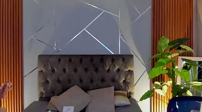 Snapshot of SofiaGomez420 chatting on 12/30/24, 02:31 SofiaGomez420 online show from 12/30/24, 02:31