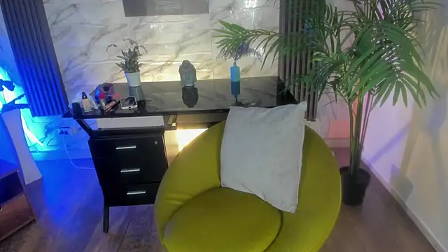 Snapshot of SofiaGomez420 chatting on 02/08/25, 03:41 SofiaGomez420 online show from 02/08/25, 03:41