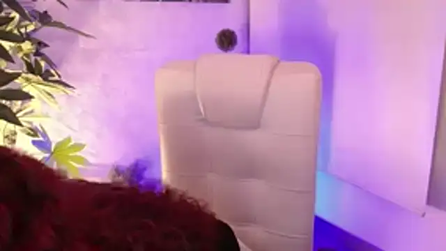 Snapshot of SofiaGomez420 chatting on 11/08/25, 08:03 SofiaGomez420 online show from 11/08/25, 08:03