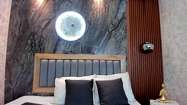 BellaPeers  online show from 10/02/25, 12:01