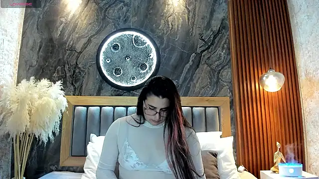 BellaPeers  online show from 05/23/26, 11:47
