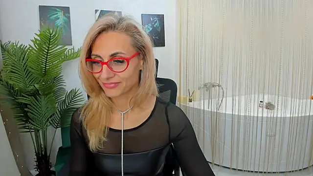 MuseOfStage online show from 02/03/25, 02:34