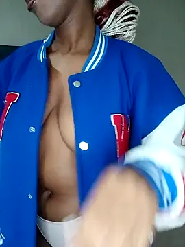 Snapshot of Shria107 chatting on 02/10/25, 04:14 Shria107 online show from 02/10/25, 04:14