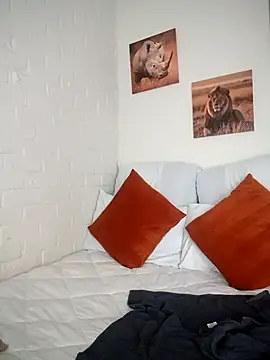 Shria107 online show from 12/21/25, 12:56