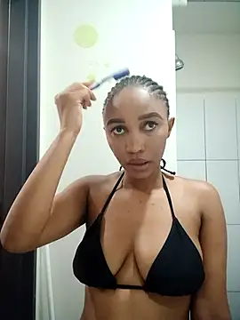 Snapshot of Shria107 chatting on 03/13/26, 08:04 Shria107 online show from 03/13/26, 08:04