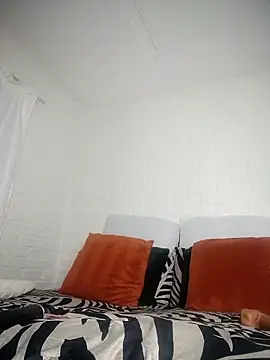 Snapshot of Shria107 chatting on 03/16/26, 10:14 Shria107 online show from 03/16/26, 10:14