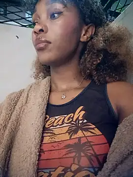 Snapshot of Shria107 chatting on 03/30/26, 10:33 Shria107 online show from 03/30/26, 10:33