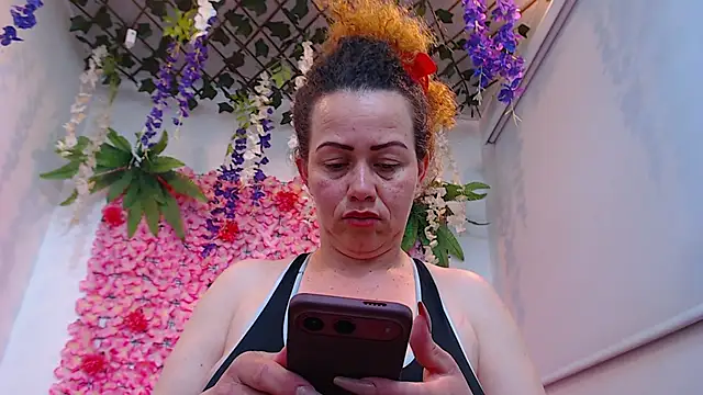 BLONDE SEXYHOT online show from 04/15/26, 05:58