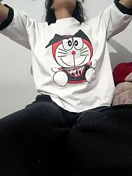 Snapshot of catreena chatting on 02/14/25, 09:03 catreena online show from 02/14/25, 09:03