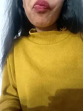 Snapshot of catreena chatting on 02/21/25, 06:04 catreena online show from 02/21/25, 06:04