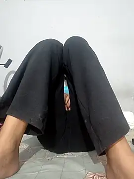 Snapshot of catreena chatting on 09/19/25, 07:03 catreena online show from 09/19/25, 07:03