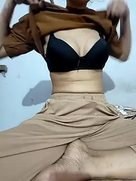 Snapshot of catreena chatting on 10/26/25, 09:04 catreena online show from 10/26/25, 09:04