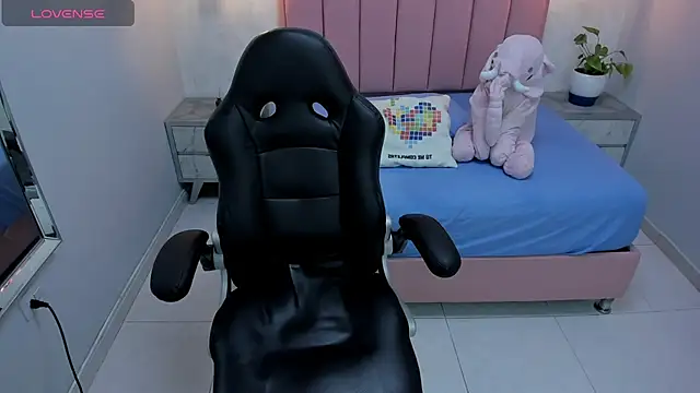 MAILYLOVE1 online show from 02/11/25, 12:58