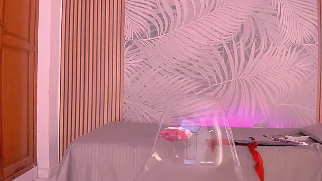 LauraRossi Nova online show from 01/13/25, 01:28