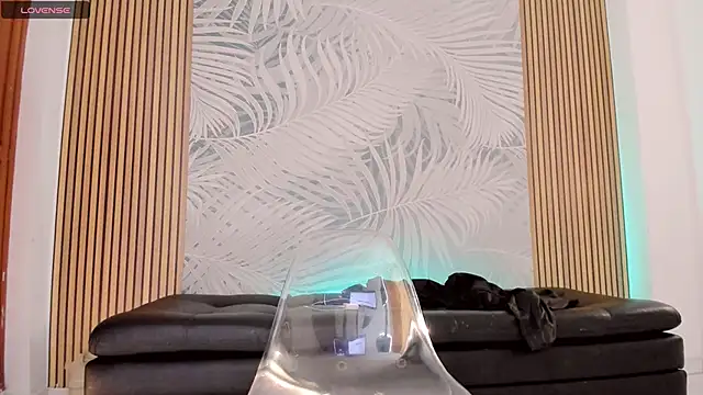 LauraRossi Nova online show from 01/27/25, 12:48