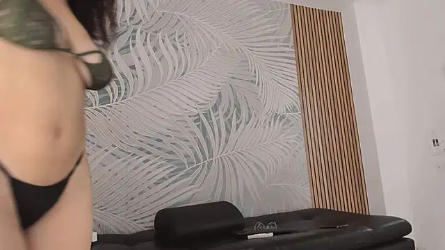 LauraRossi Nova online show from 02/07/25, 12:50