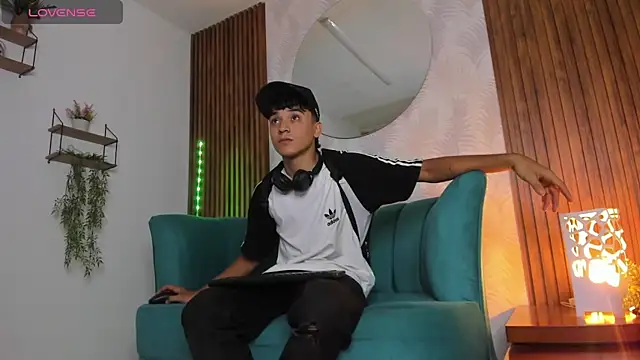 Austin Cardieff online show from 01/28/25, 03:25