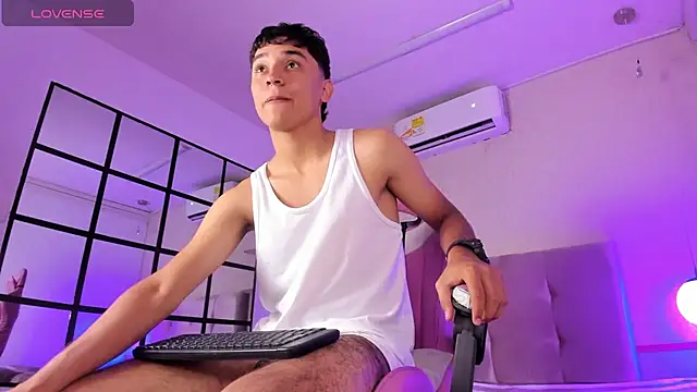 Austin Cardieff online show from 02/08/25, 04:36