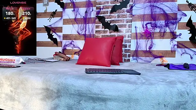 Snapshot of sofia_fer chatting on 10/21/25, 02:34 sofia fer online show from 10/21/25, 02:34