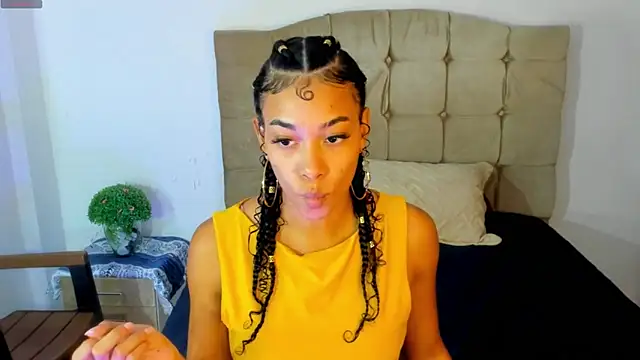 sasha fox00 online show from 02/10/25, 12:19