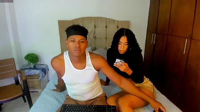 sasha fox00 online show from 02/13/25, 01:19