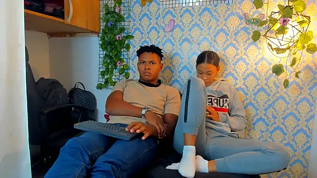 sasha fox00 online show from 03/18/25, 06:14