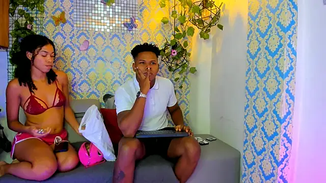 sasha fox00 online show from 03/23/25, 06:37