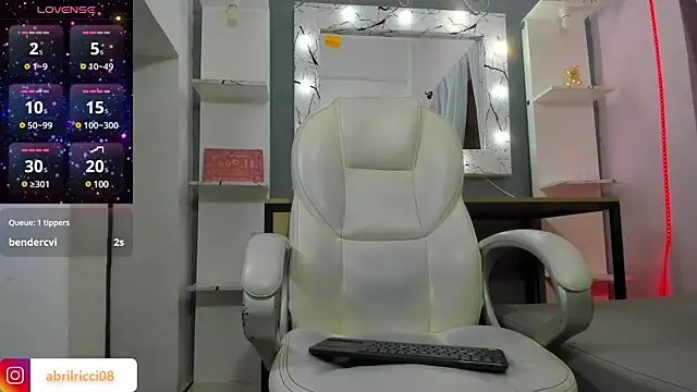 abril ricci online show from 02/06/25, 02:55