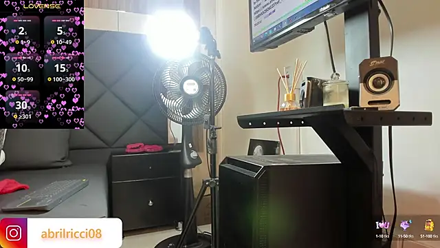 abril ricci online show from 02/28/25, 03:04