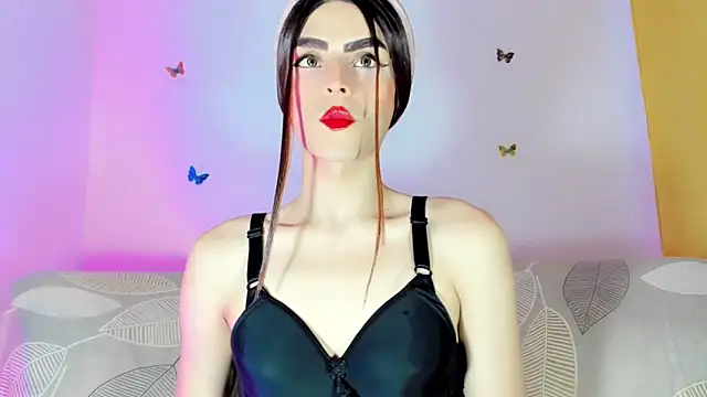 Snapshot of TatiGil chatting on 04/15/26, 06:59 TatiGil online show from 04/15/26, 06:59