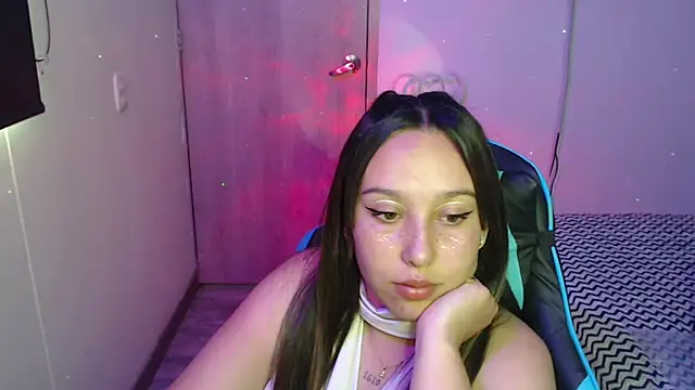 Snapshot of Skarlet_Adams28 chatting on 03/12/26, 07:09 Skarlet Adams28 online show from 03/12/26, 07:09