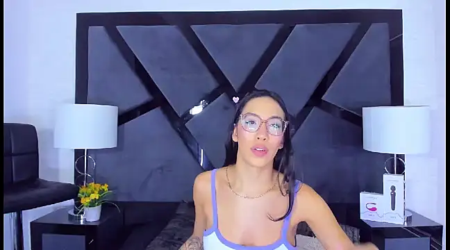 KylieWhite online show from 01/10/25, 12:15