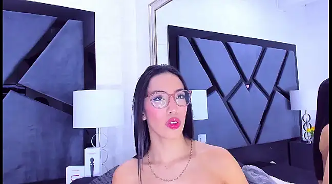 KylieWhite online show from 01/12/25, 05:03