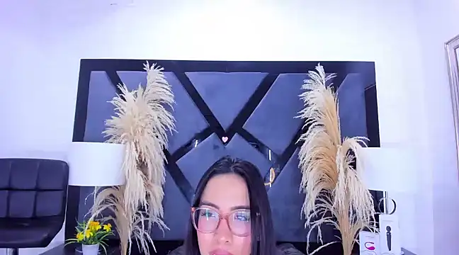 KylieWhite online show from 01/14/25, 10:06