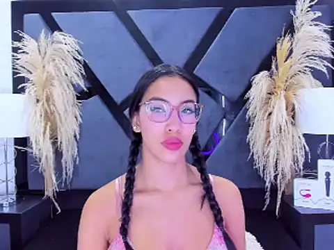 KylieWhite online show from 02/21/25, 01:00