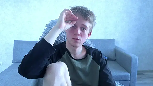 Snapshot of sweetserenity5 chatting on 03/17/26, 07:44 sweetserenity5 online show from 03/17/26, 07:44